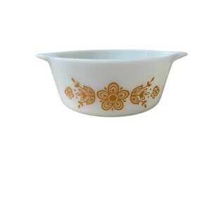 Pyrex Butterfly Gold #472 1.5 Pt Cinderella Casserole NO LID USA